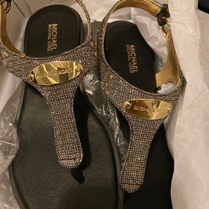 Women sandals